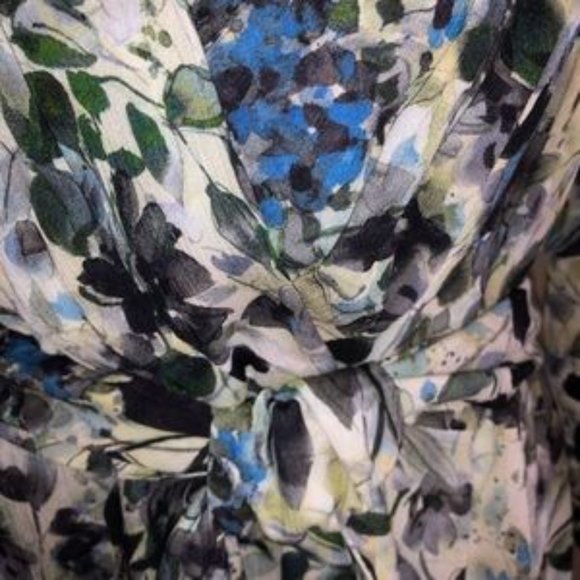 Worth New York Floral Crinkle Wrap Dress - Picture 5 of 11